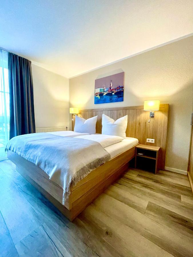 Отель Businesshotel